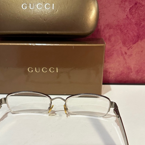 Gucci Women's Reading Prescription Glasses with Gold and Brown Accents - Picture 5 of 6